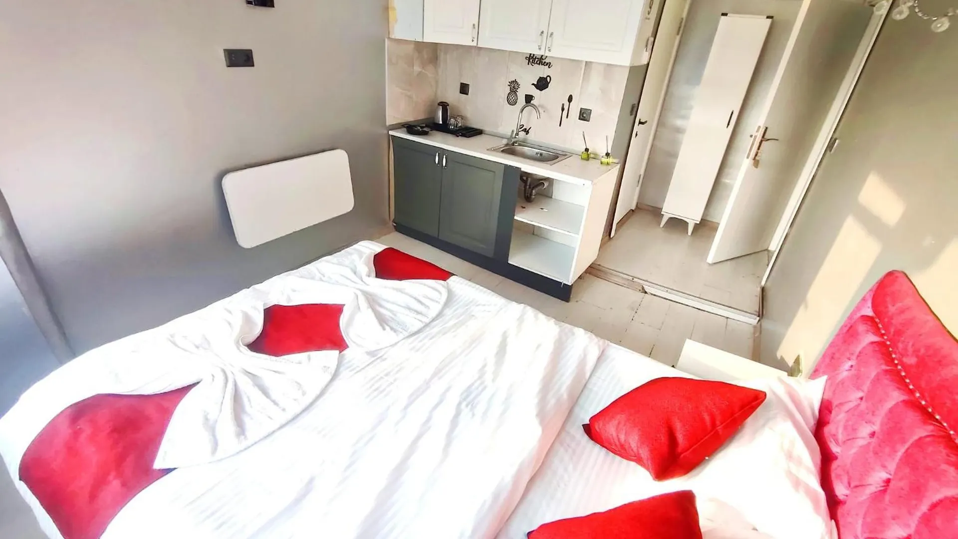 Taksim The Center Hotel 이스탄불 0*,