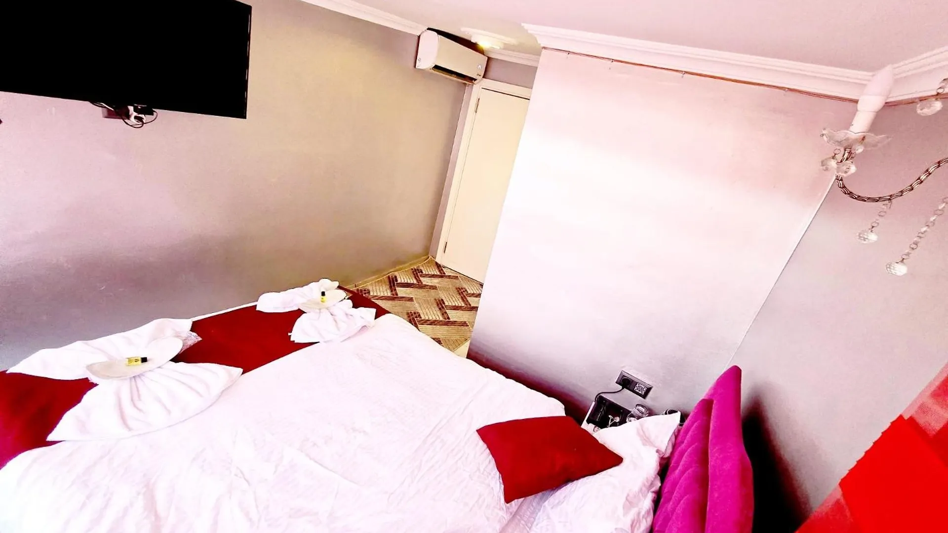 Taksim The Center Hotel 이스탄불 아파트호텔